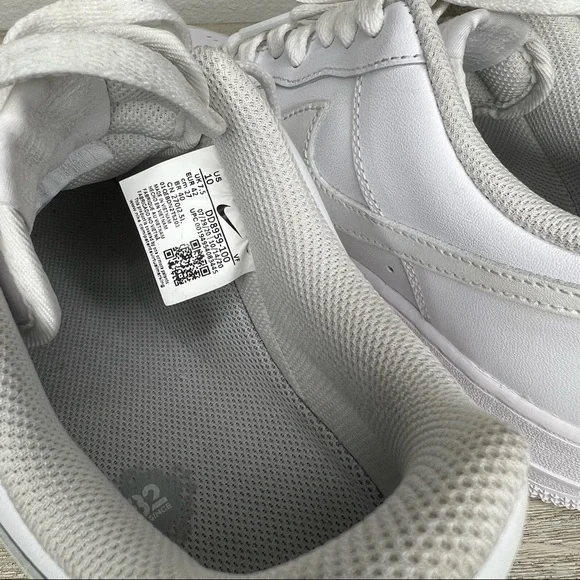 Nike - Air Force 1 ’07 White - Picture 10 of 11